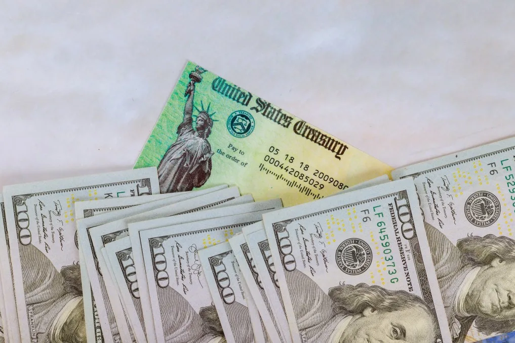 Money Trend: Tax Filing Time Is A Good Time to Look Ahead to Next Year