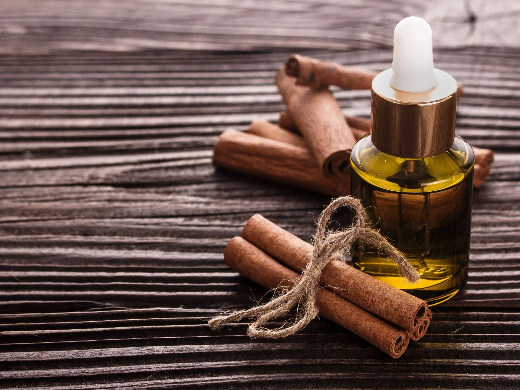 The Best Essential Oils To Try This Winter