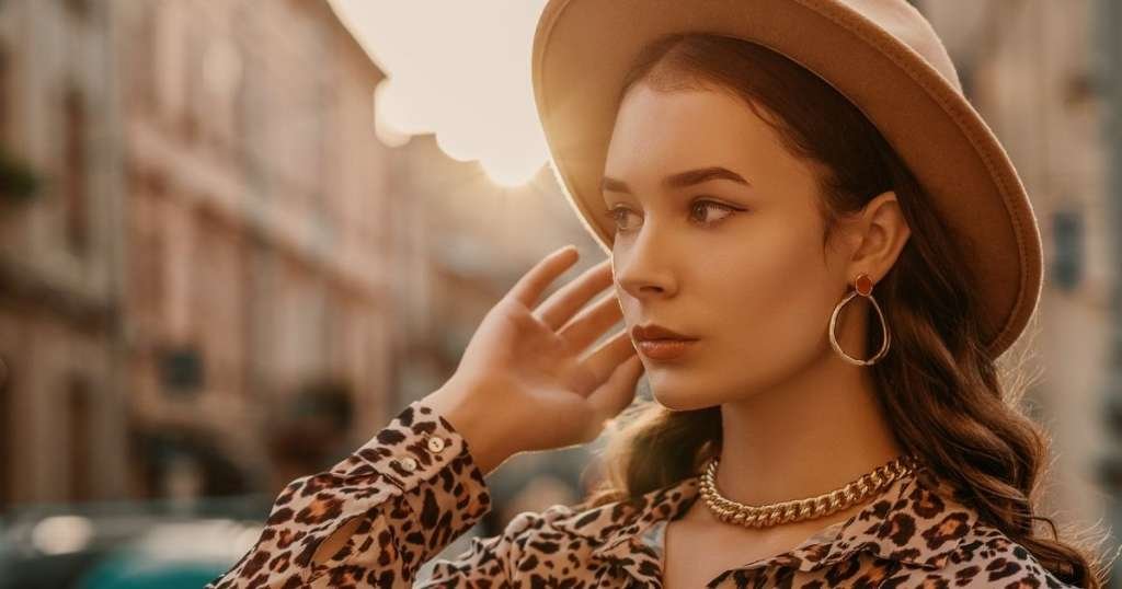 How to Layer Jewelry to Enhance Your Outfit