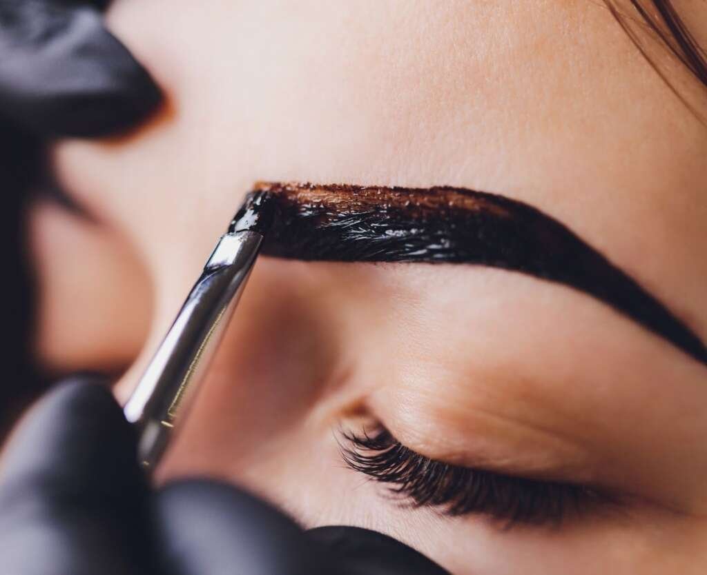 Tips To Minimize Your Makeup Routine