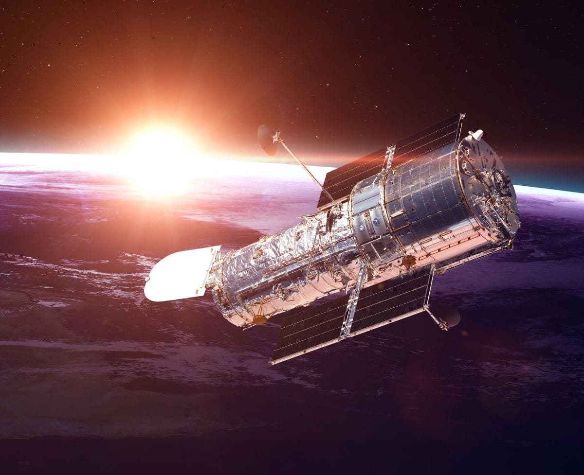 The Difference Between the Webb and Hubble Telescopes