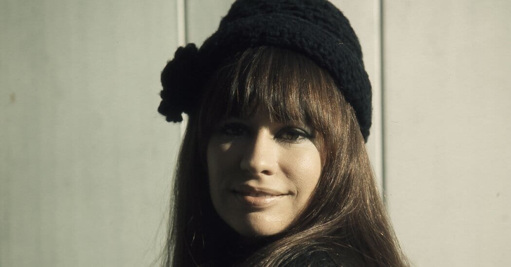 Astrud Gilberto, ‘The Girl From Ipanema’ Singer, Dies at 83