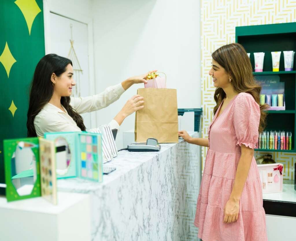 What Are the Best Gift Ideas for Makeup Artists?