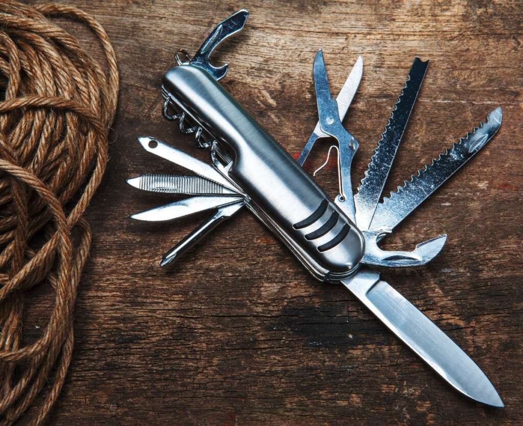 Everything You Can Do With a Pocket Knife