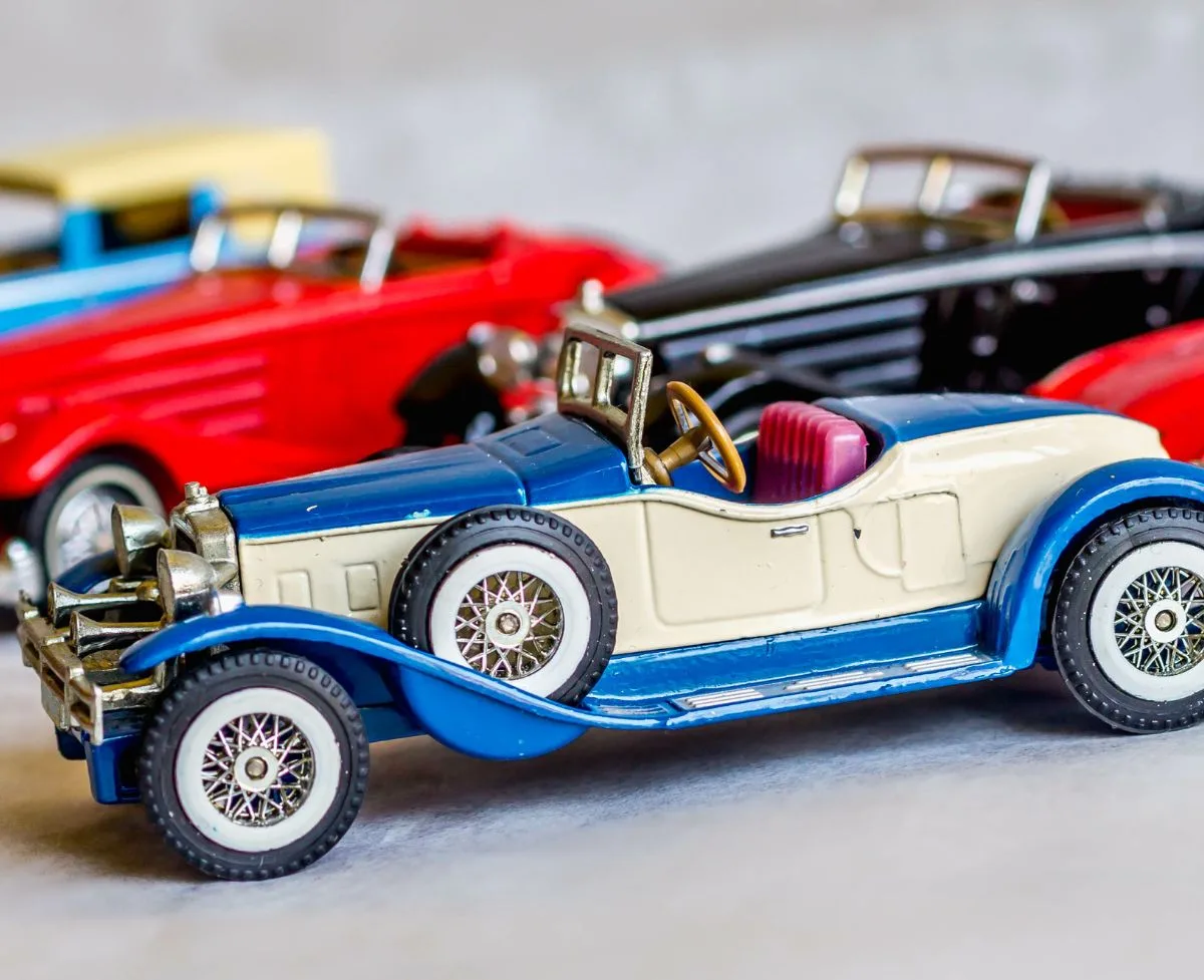 Exploring the Different Scales of Diecast Model Cars