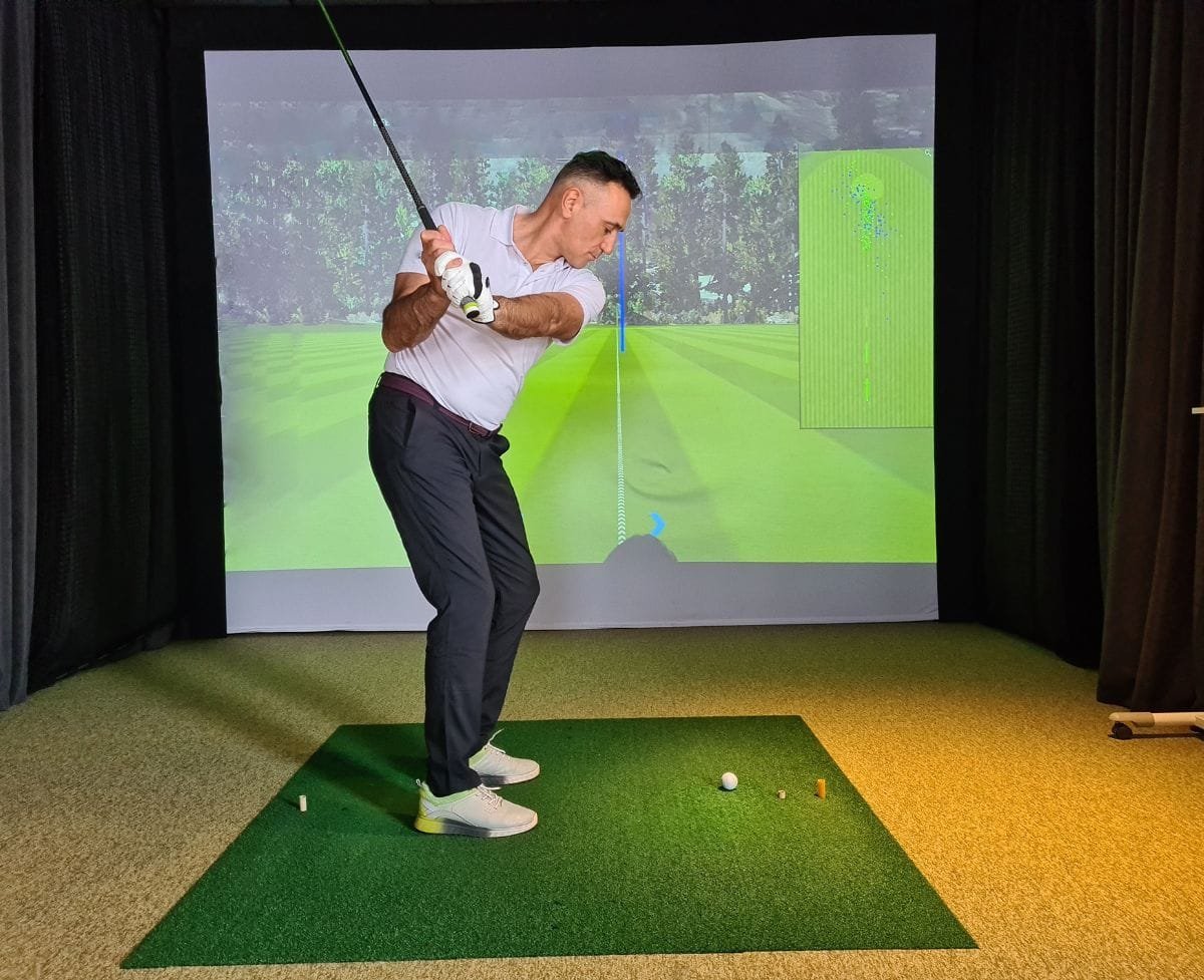 5 Cool Ways Golf Simulators Help With Your Game