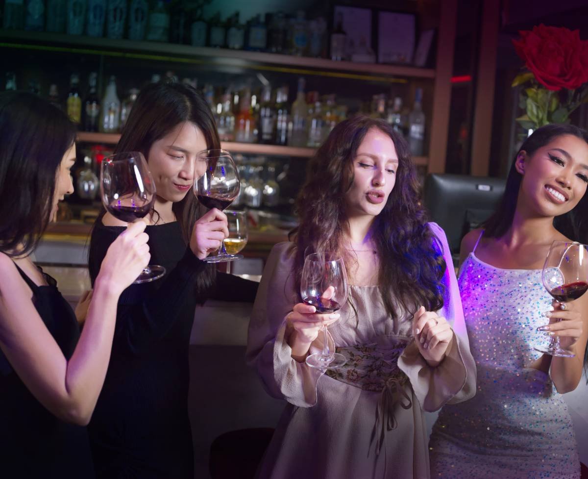 Weeknight Thrills: Spots in LA Perfect for a Girls Night
