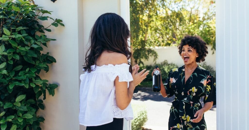 4 Housewarming Gift Ideas for Your New Neighbors