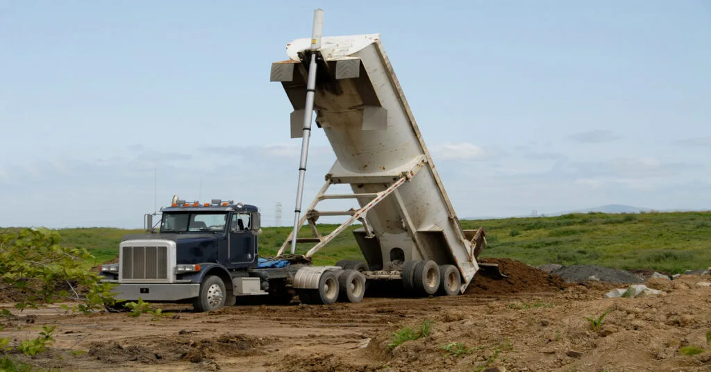 How To Choose the Right Dump Trailer for Your Needs How To Choose the Right Dump Trailer for Your Needs