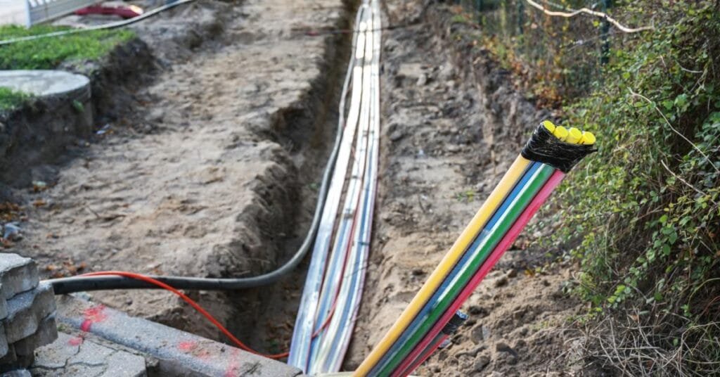 Cool Things To Know About Fiber Optic Underground Work Cool Things To Know About Fiber Optic Underground Work